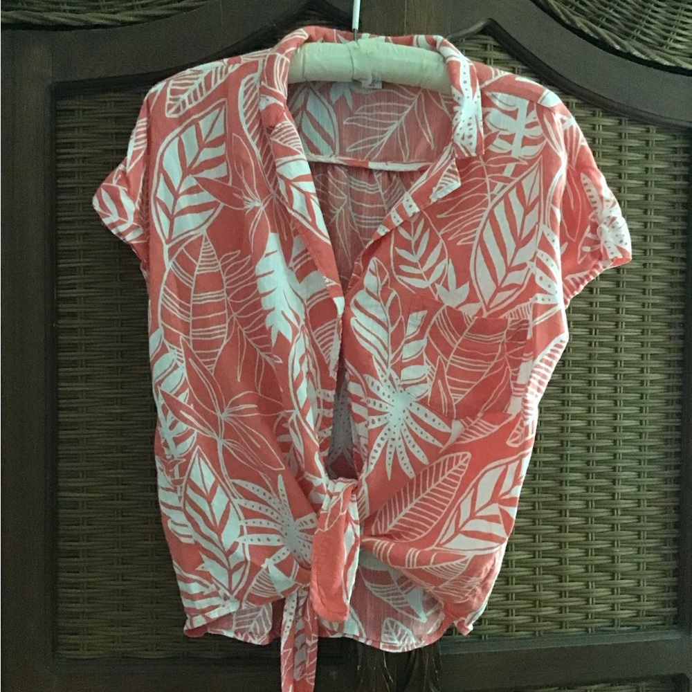 Old Navy Coral and White Leaf Print Button Down Shirt